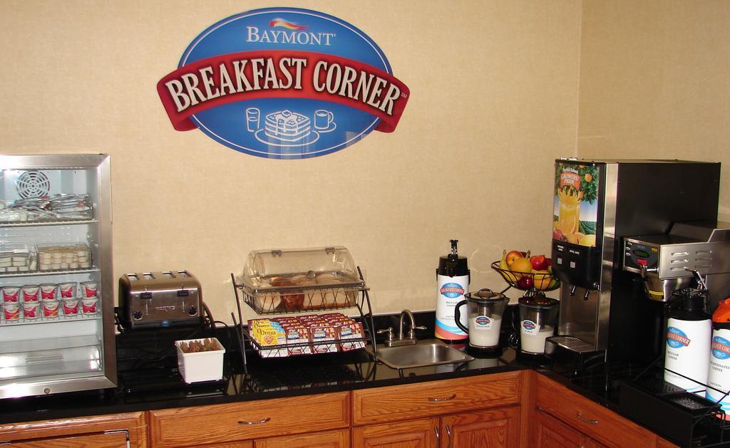 Baymont By Wyndham Helena Hotel Bagian luar foto