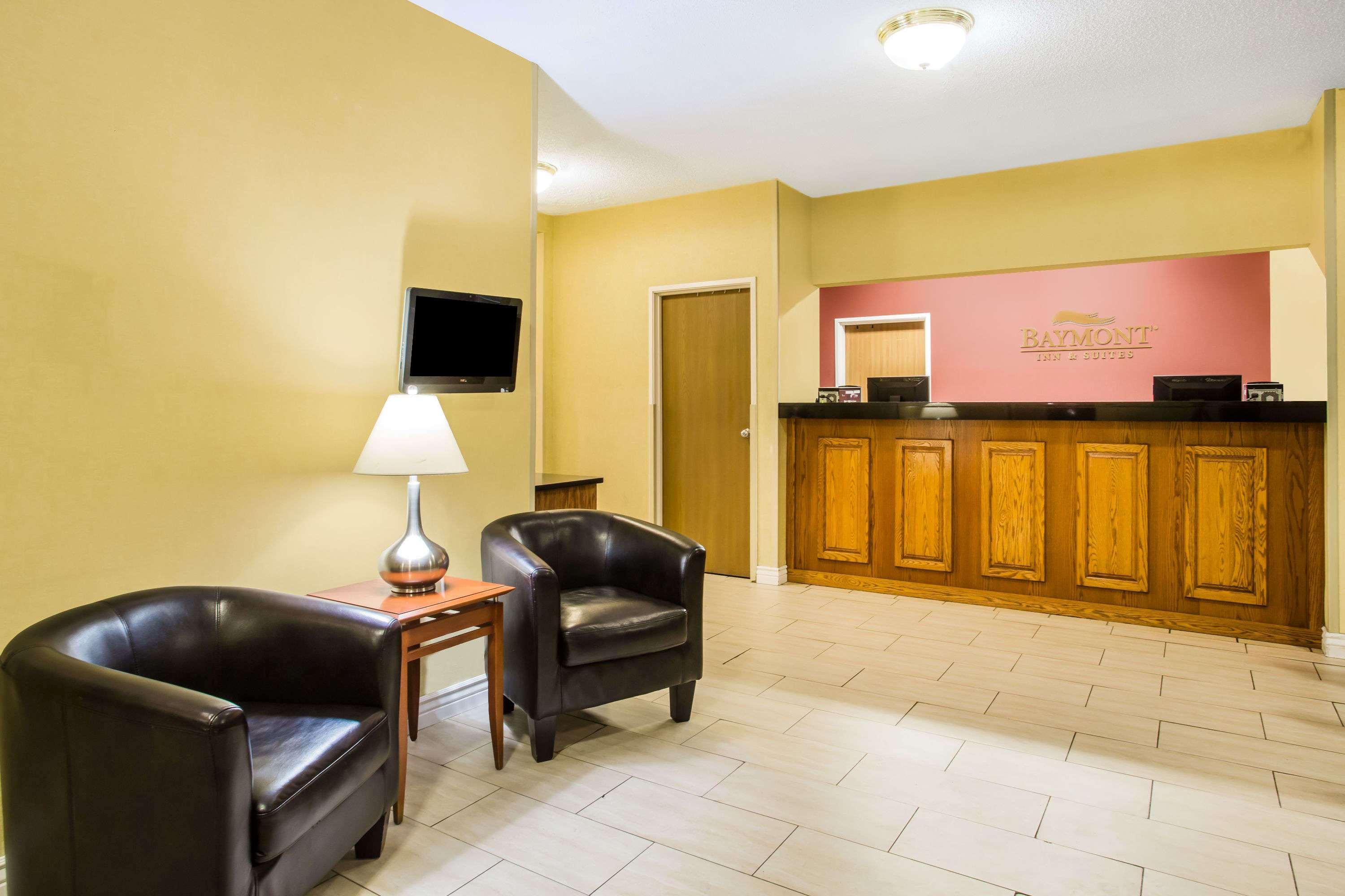 Baymont By Wyndham Helena Hotel Bagian luar foto