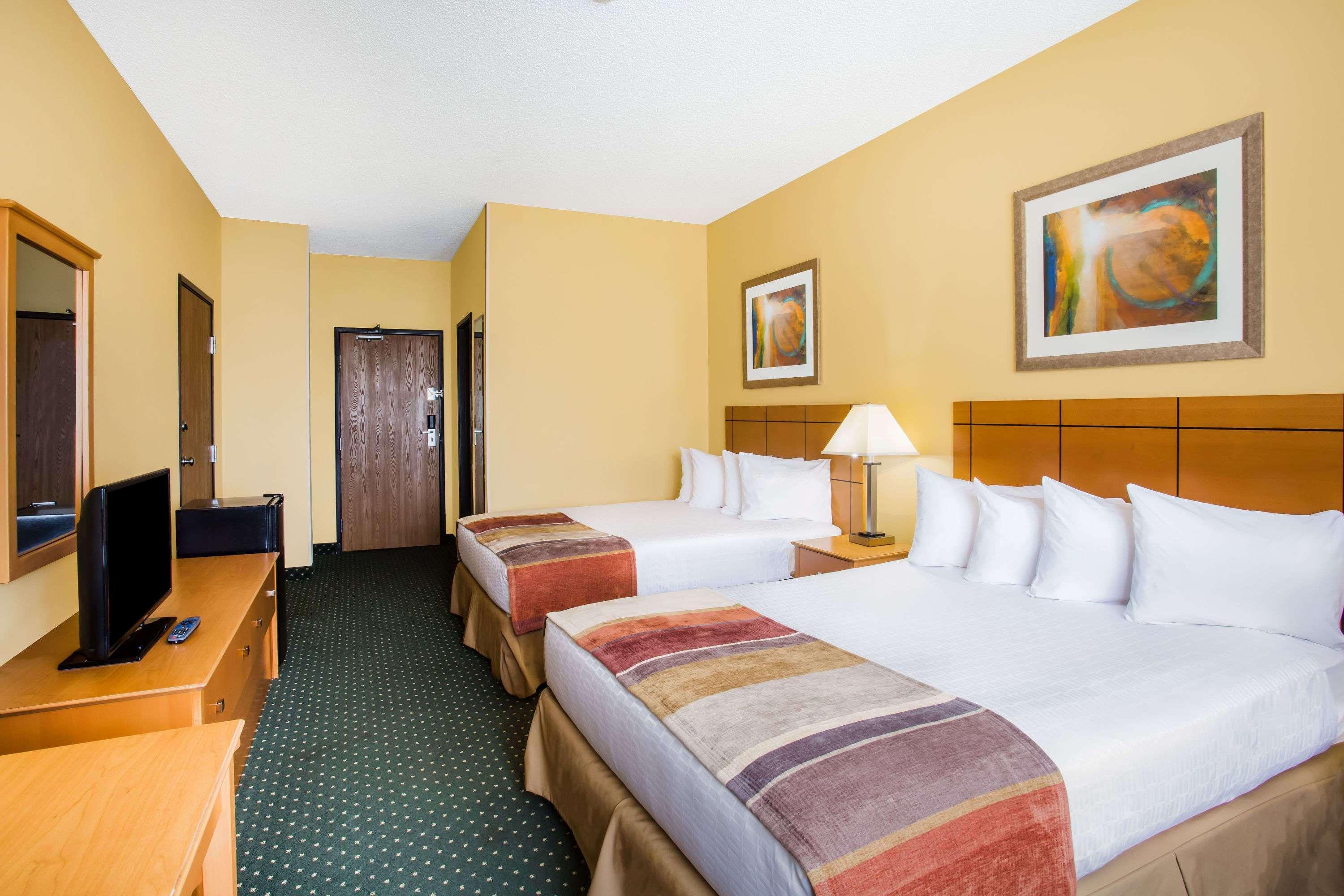 Baymont By Wyndham Helena Hotel Bagian luar foto