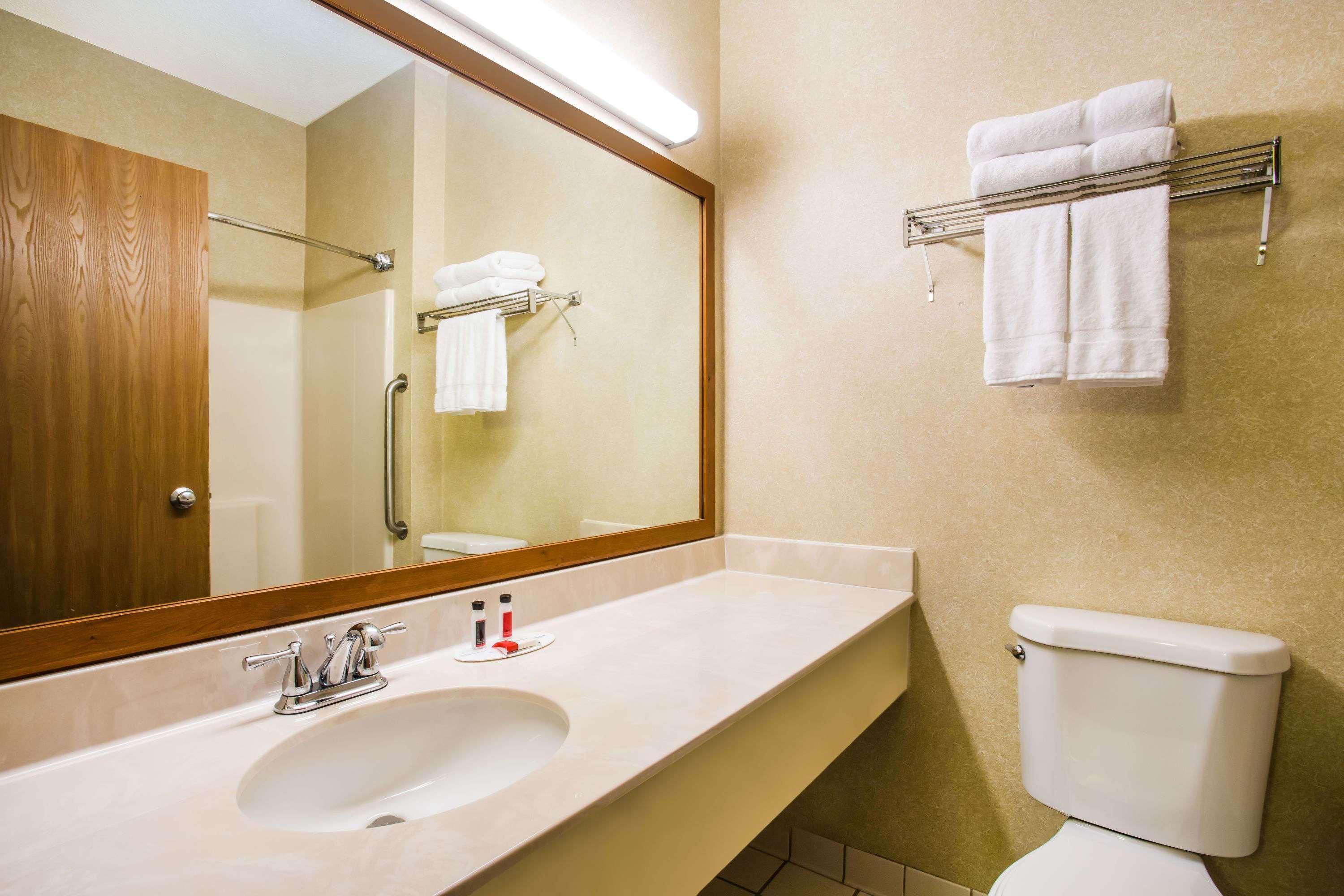 Baymont By Wyndham Helena Hotel Bagian luar foto