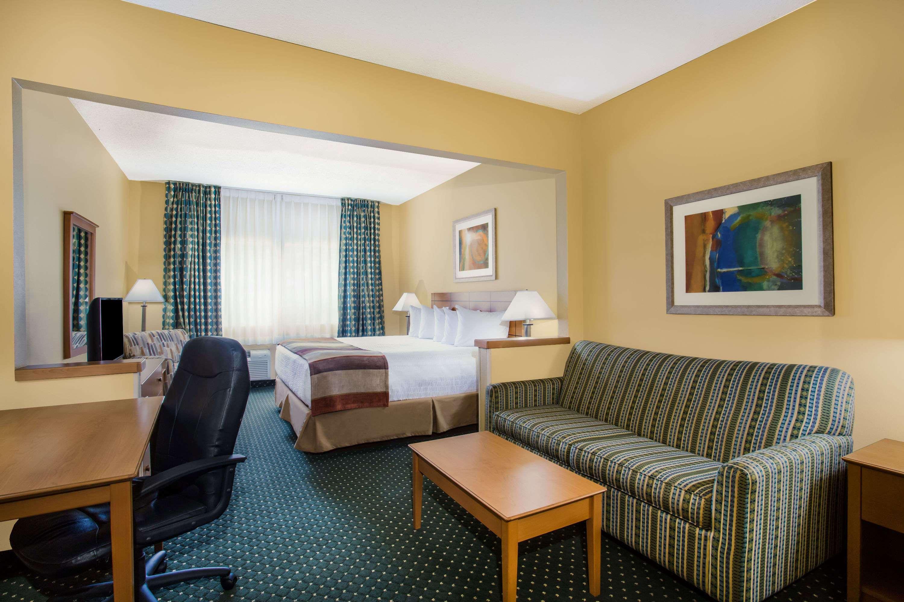 Baymont By Wyndham Helena Hotel Bagian luar foto
