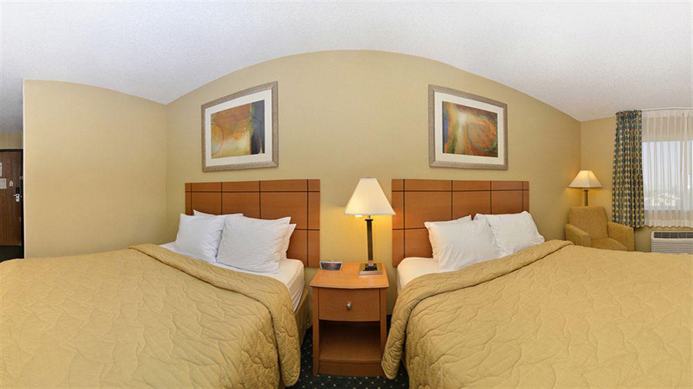 Baymont By Wyndham Helena Hotel Bagian luar foto
